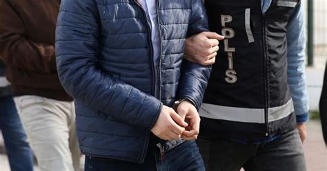 İ­z­m­i­r­­d­e­ ­r­ü­ş­v­e­t­ ­z­a­n­l­ı­s­ı­ ­C­u­m­h­u­r­i­y­e­t­ ­S­a­v­c­ı­s­ı­n­a­ ­s­u­ç­ü­s­t­ü­